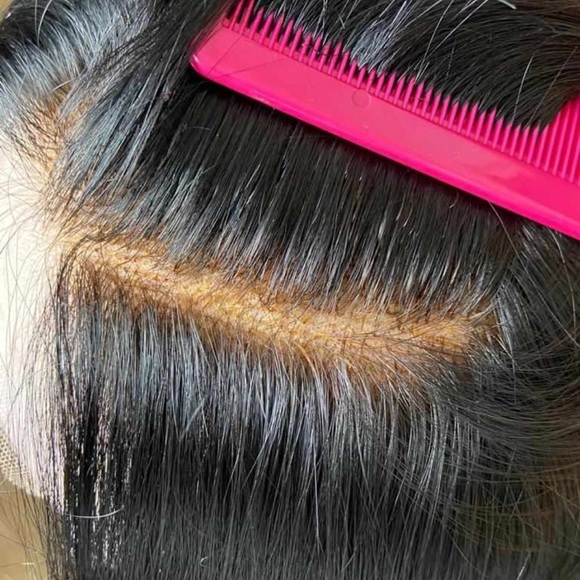 13x4 bodywavy frontal wig - Picture 3 of 4